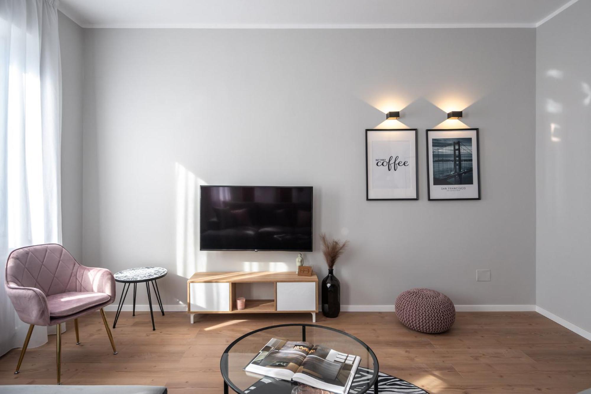 The Loft Luxury Apartments-Near The Park In The City Center Bucarest Extérieur photo