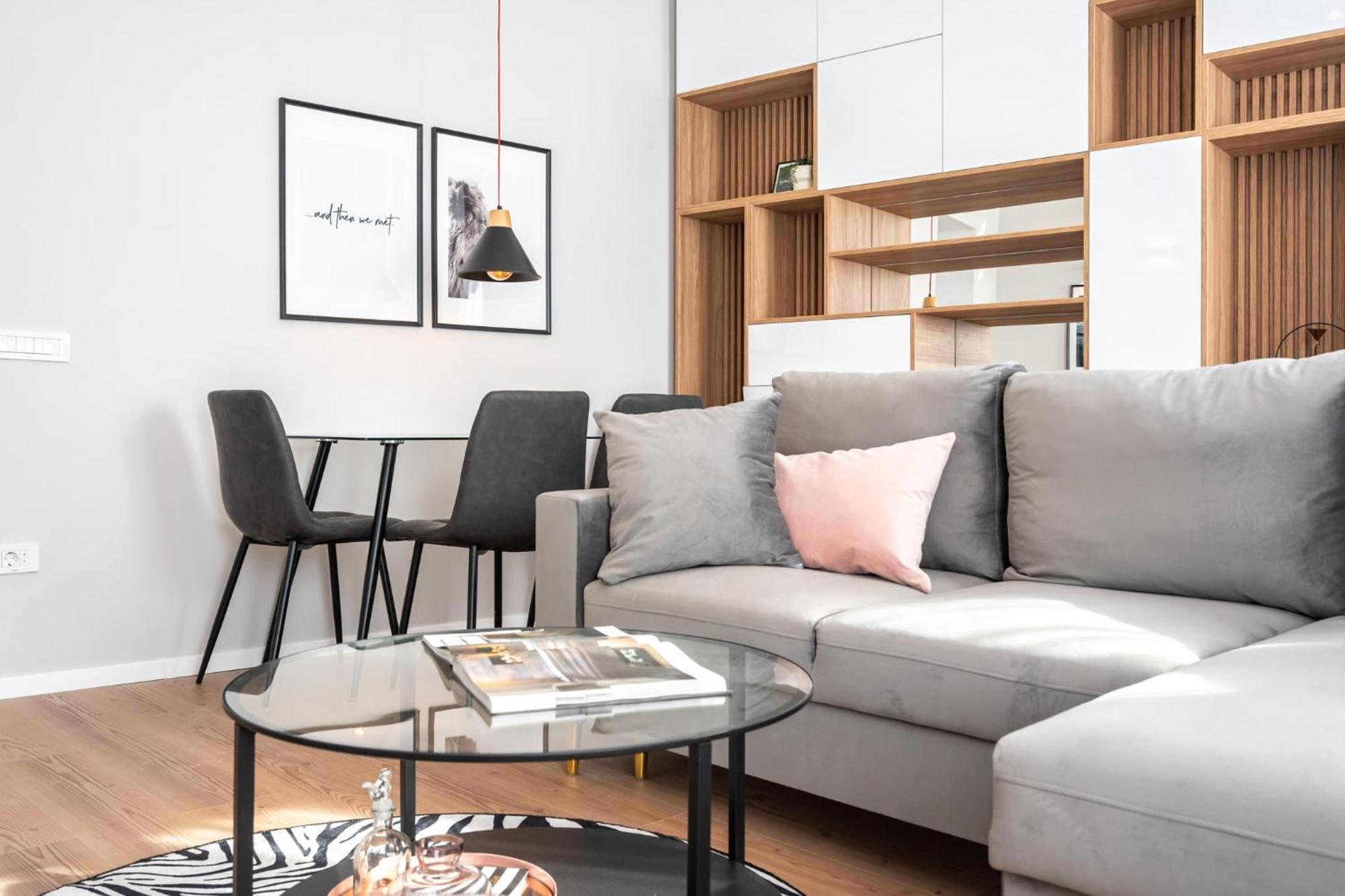 The Loft Luxury Apartments-Near The Park In The City Center Bucarest Extérieur photo